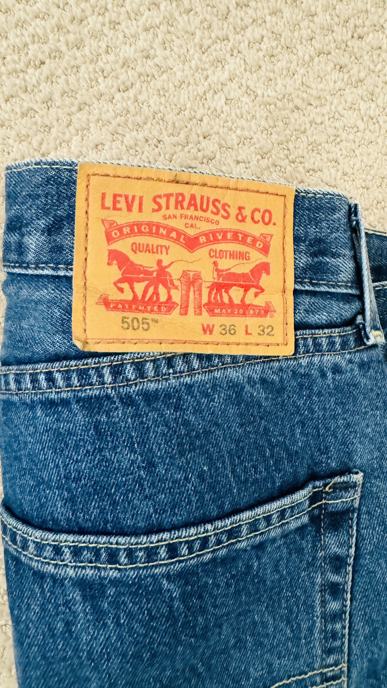 2 jeans 1 levies used 1 brand new for men available till 7 thumbnail