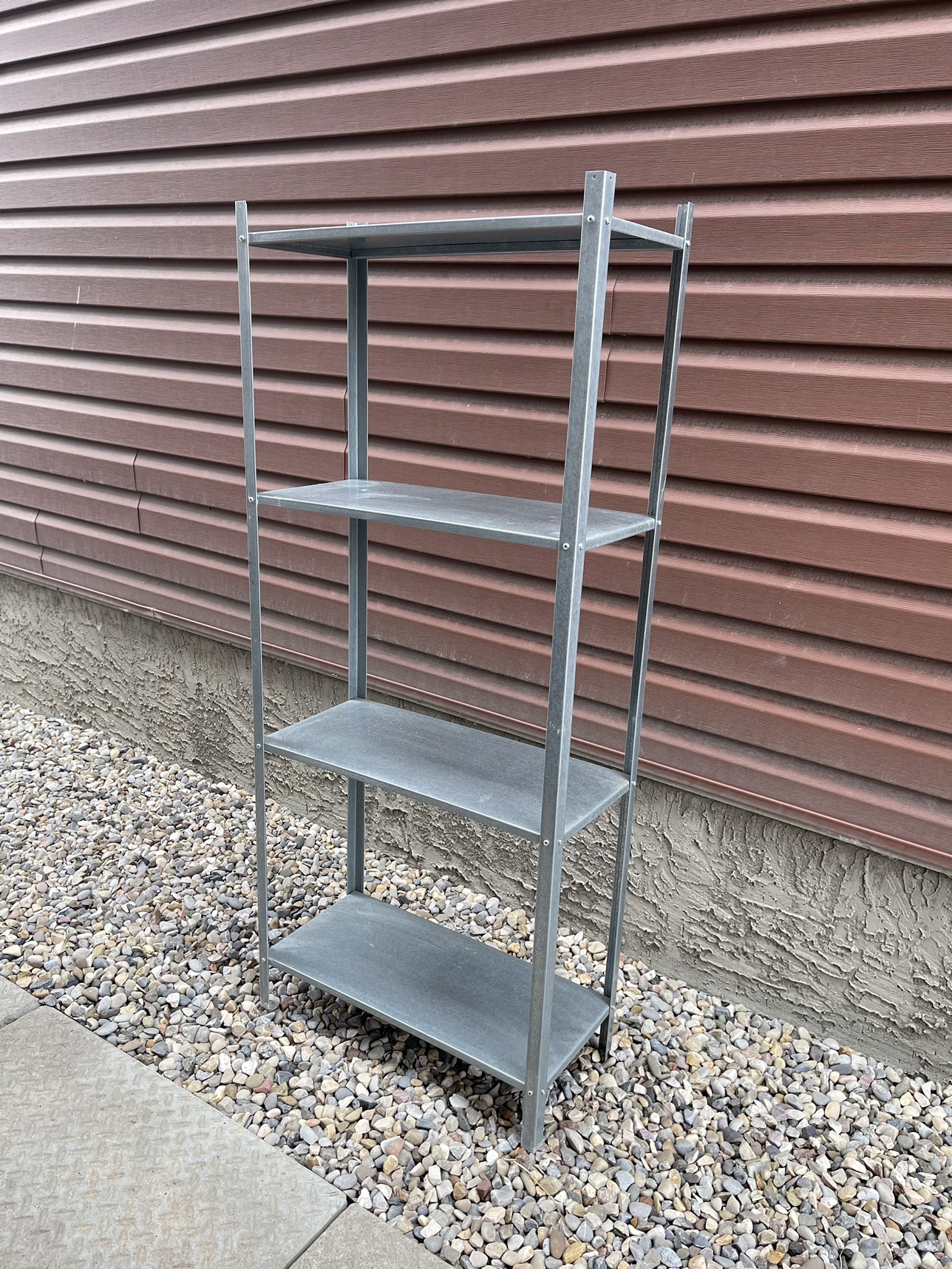 Metal shelf thumbnail