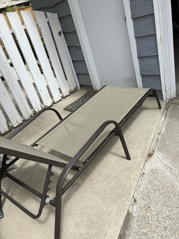 Chaise lounge