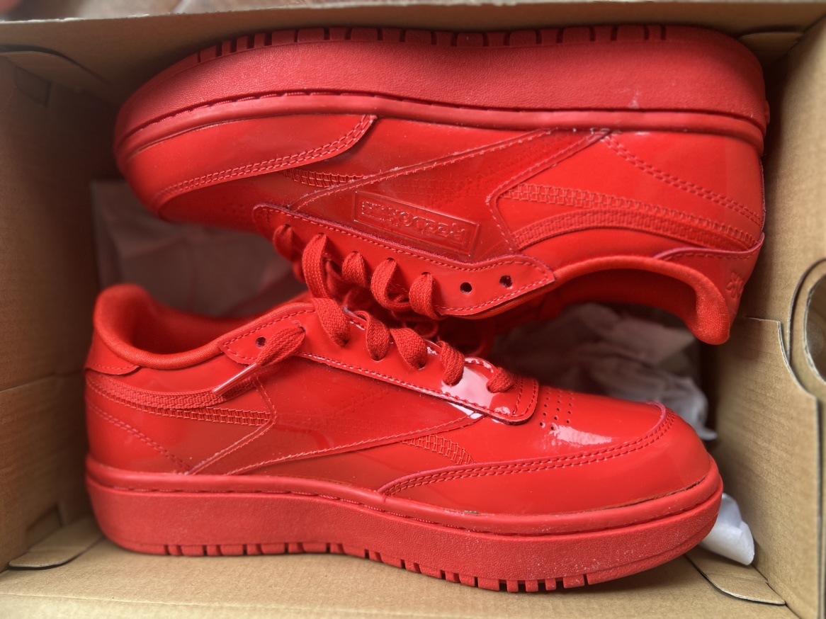All red Club C double woman’s reeboks