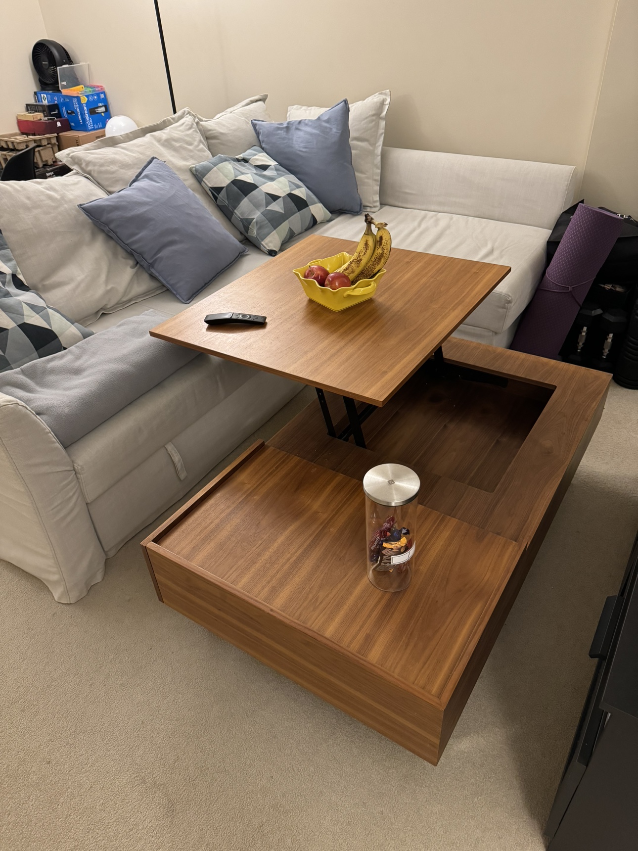 Lacquered lift-top storage coffee table - photo 2