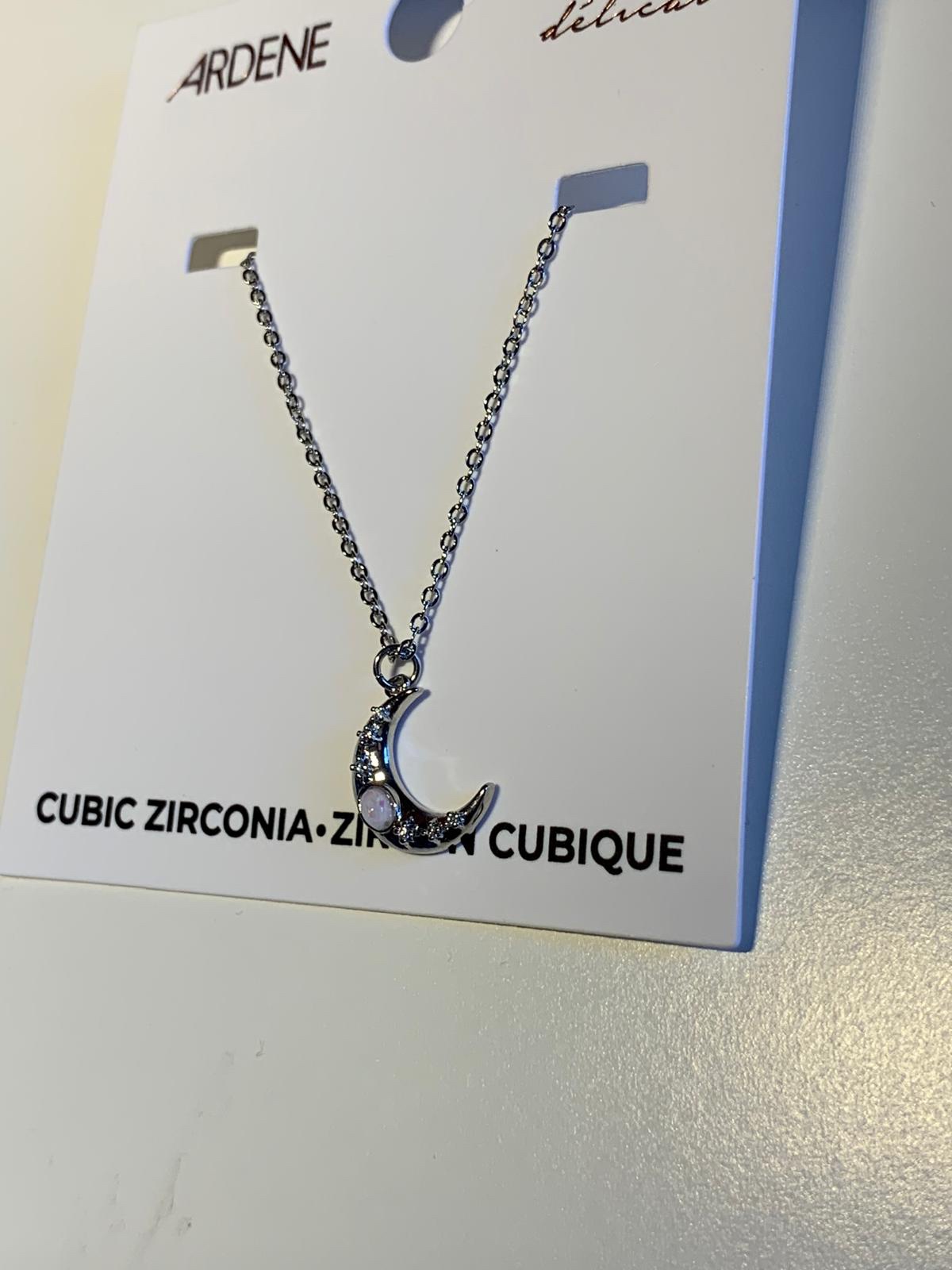 Moon crescent necklace image indicator(5)