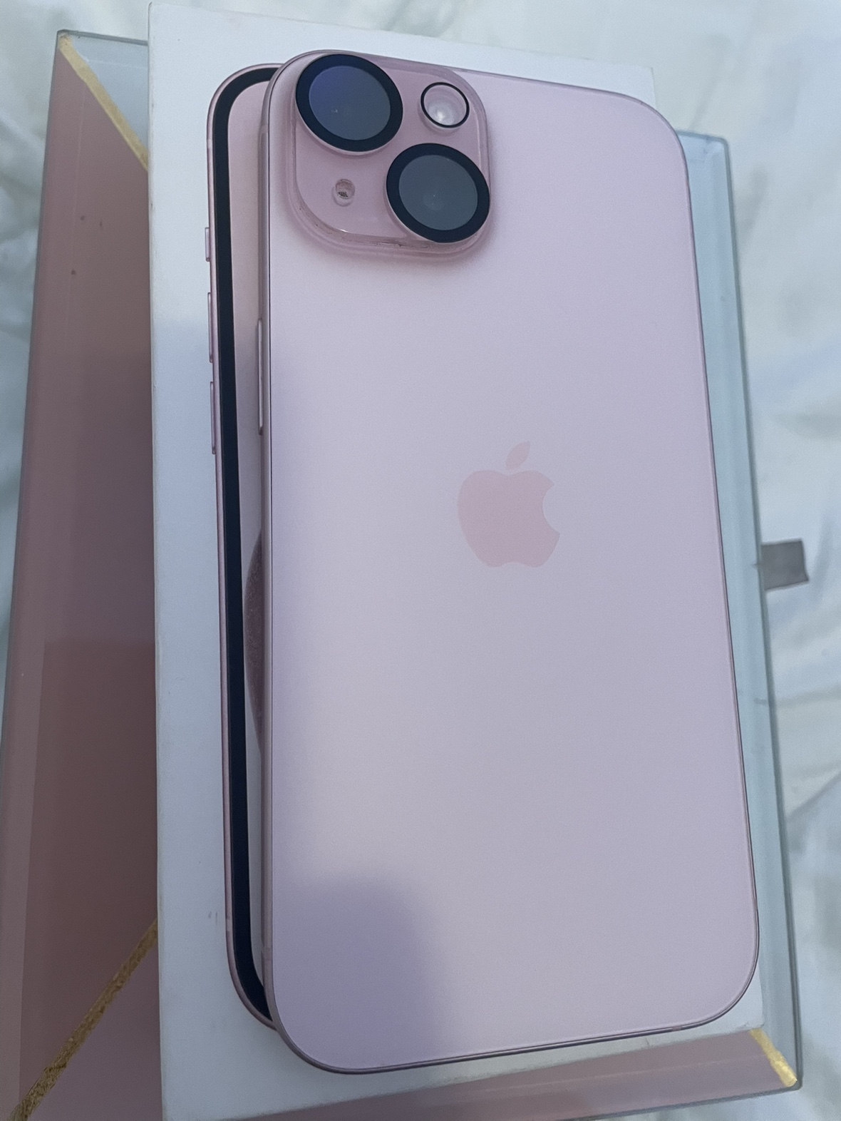 Pink iPhone 15 thumbnail