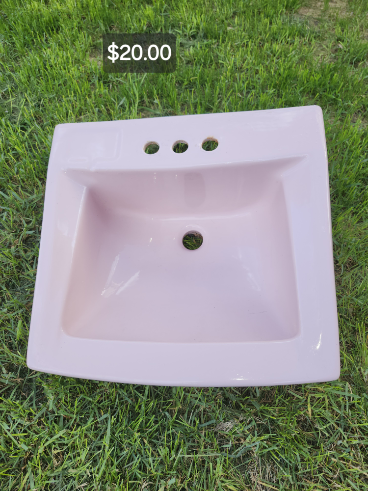 Vintage pink sink