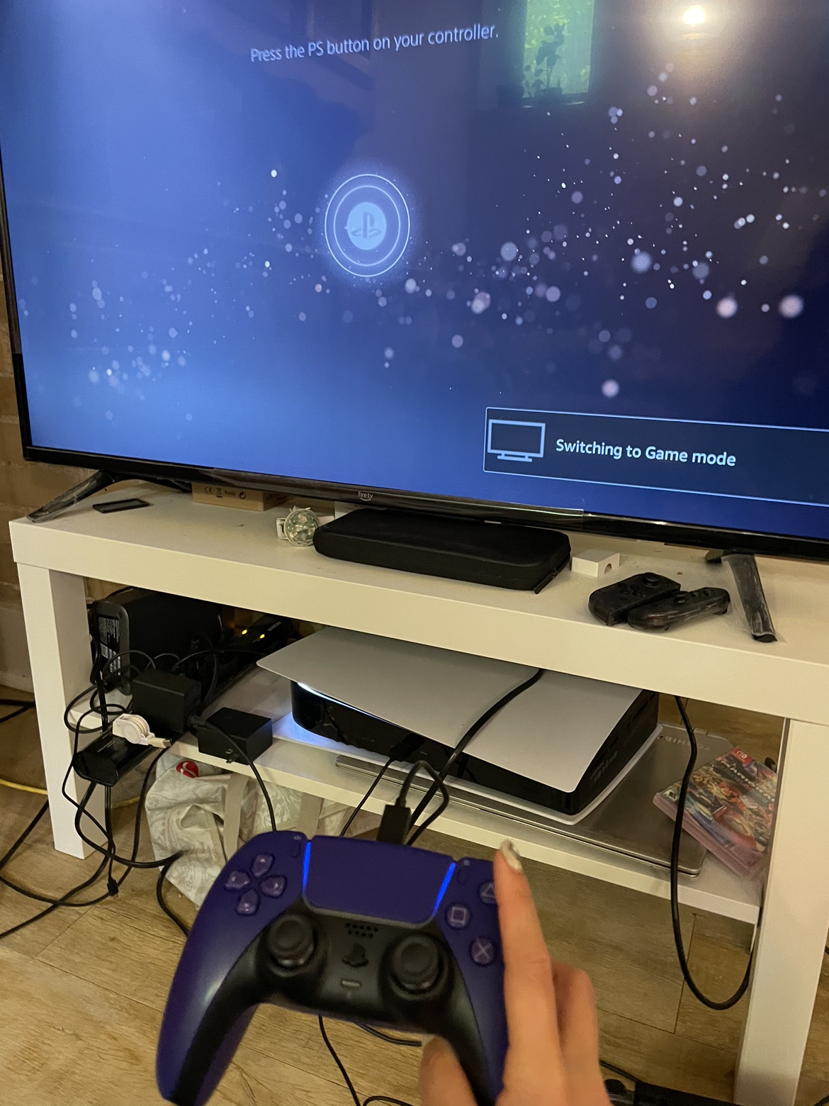 PS5 digital edition and almost new controller $480 PRICE FIXED - photo 2