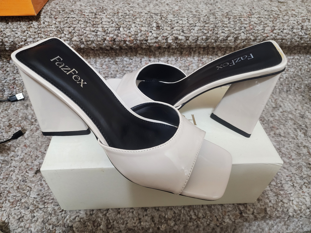 women sandals