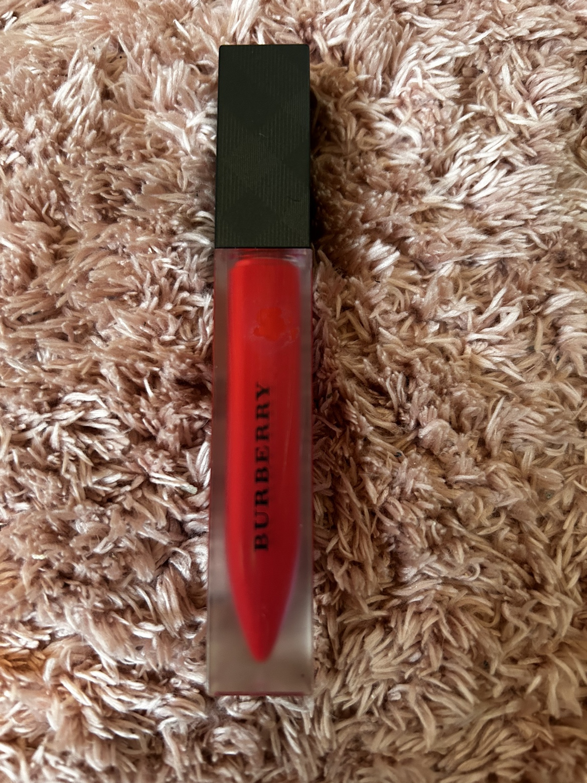 Burberry lip gloss(matte )