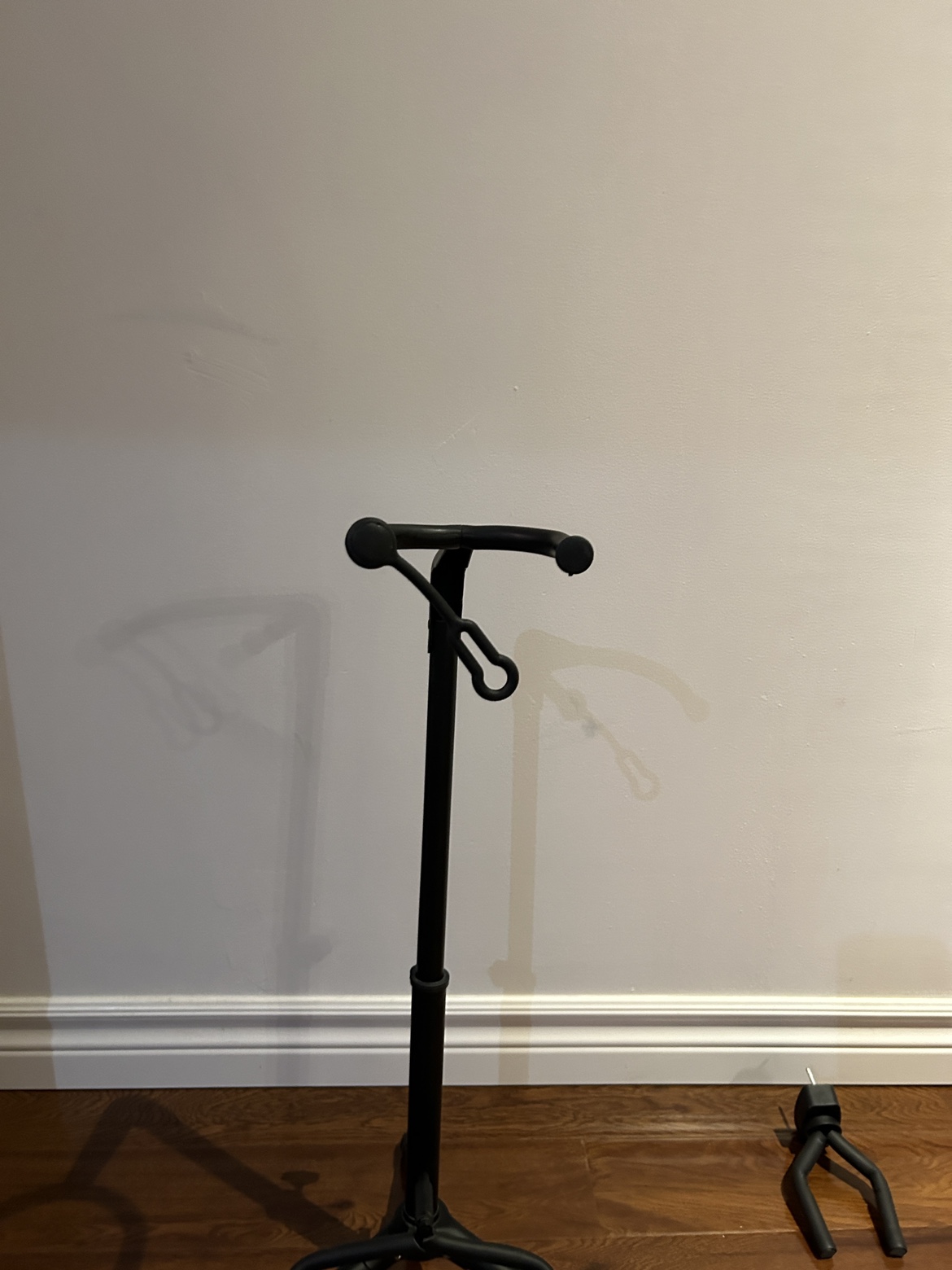 Guitar stand and hook image indicator(2)