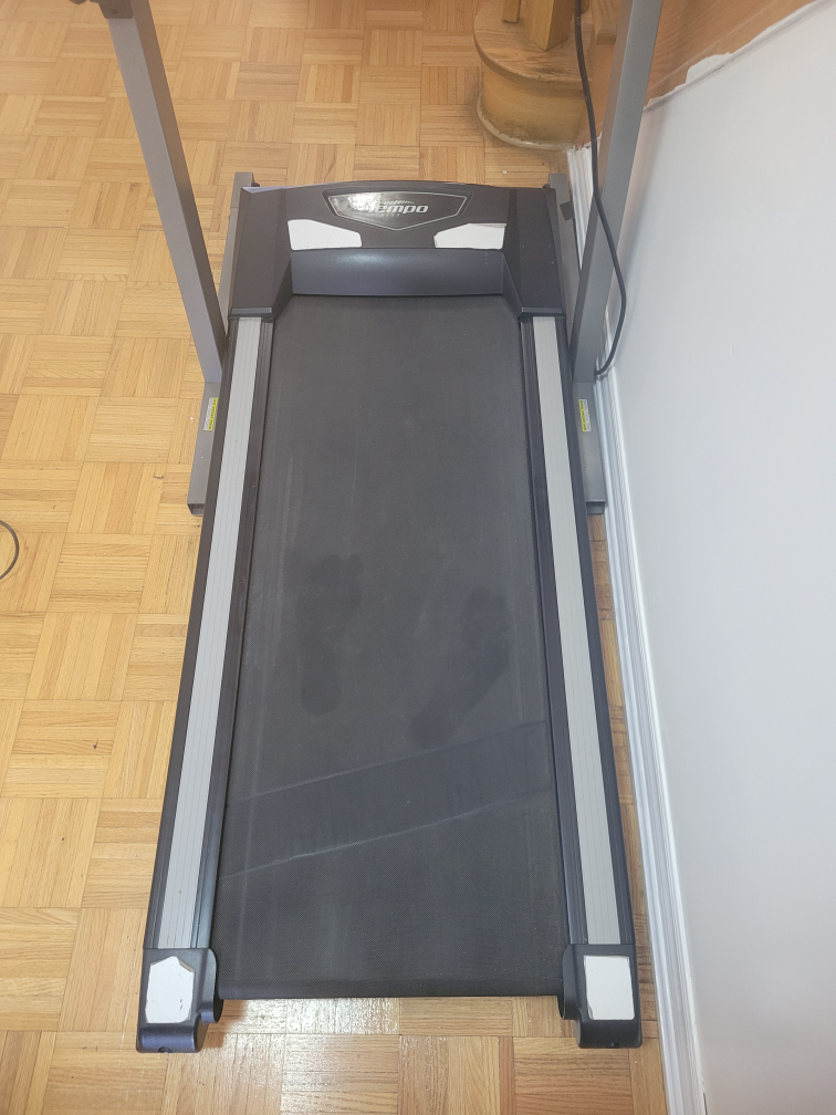 Slightly Used Treadmill "Works 100%" - photo 3