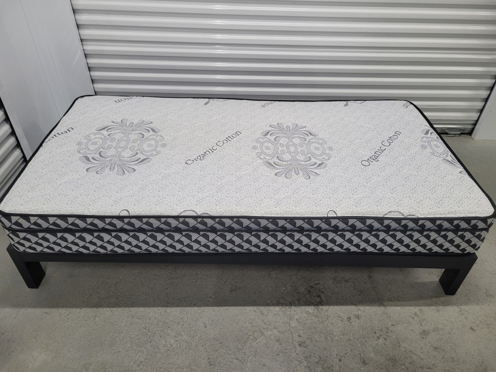 Organic Cotton Twin Mattress with platform bedframe - photo 2