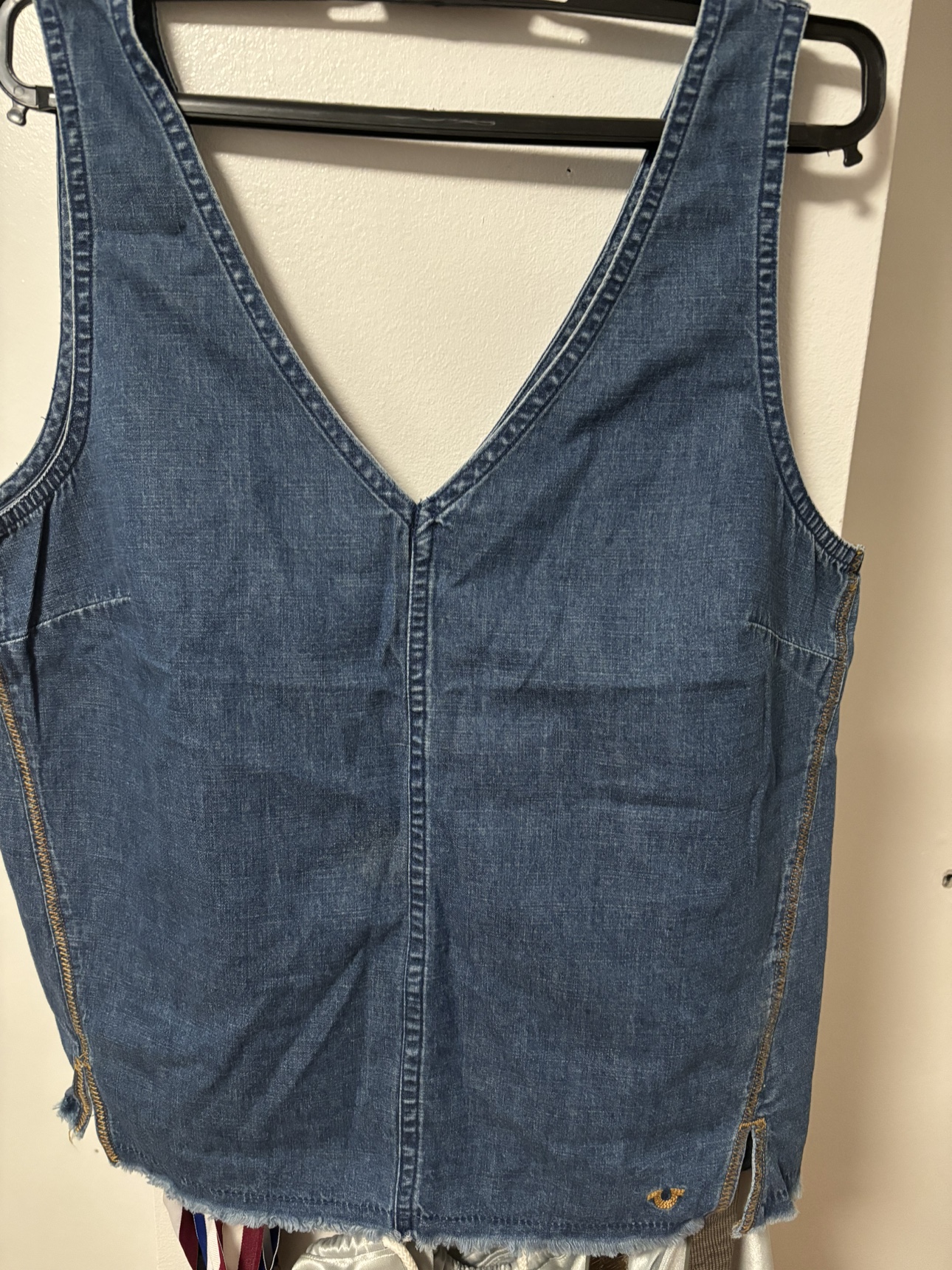 True religion sleeveless nlouse thumbnail