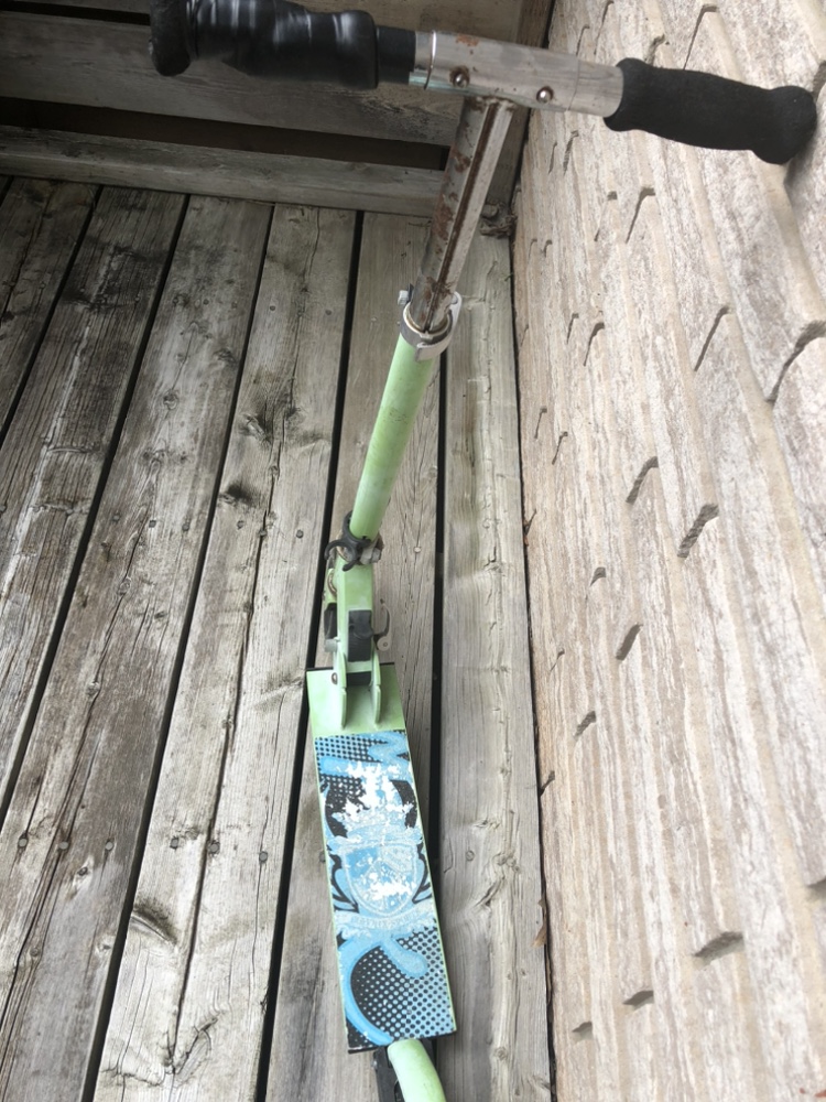 Kid’s scooter - photo 4