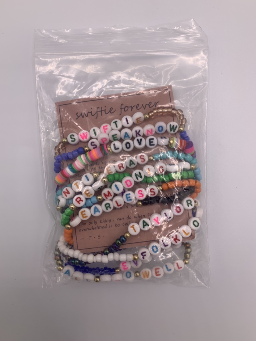 Taylor Swift friendship bracelets - set of 12