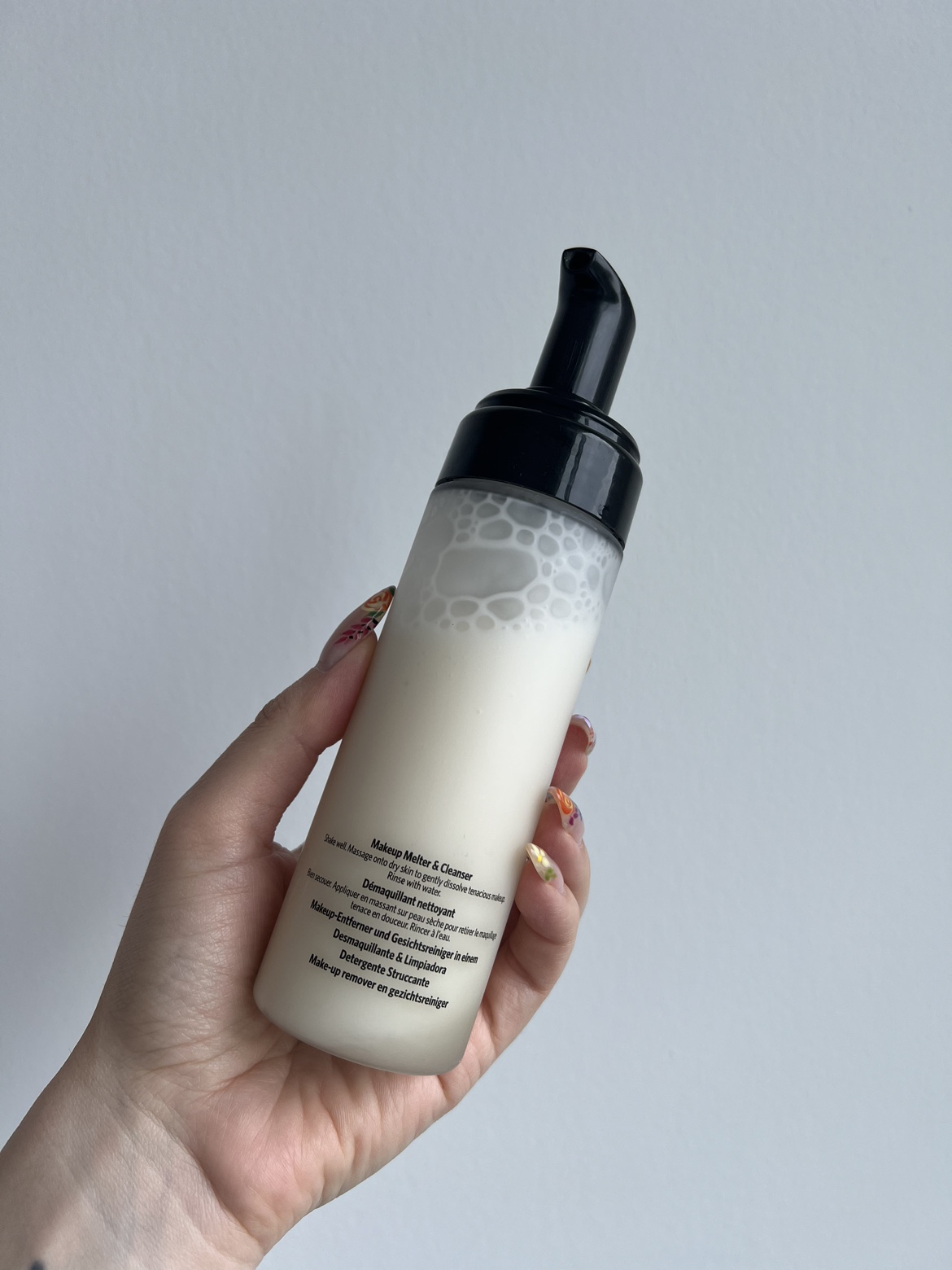 Bobbi Brown Makeup Melter & Cleanser image indicator(3)