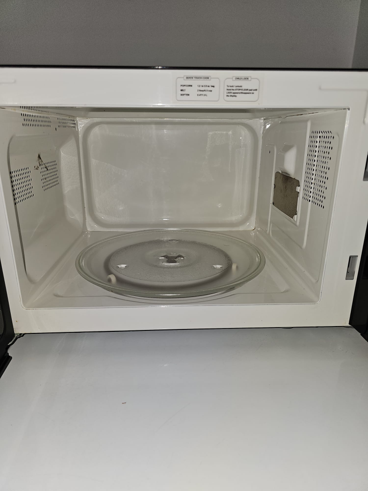 RCA Microwave - photo 2