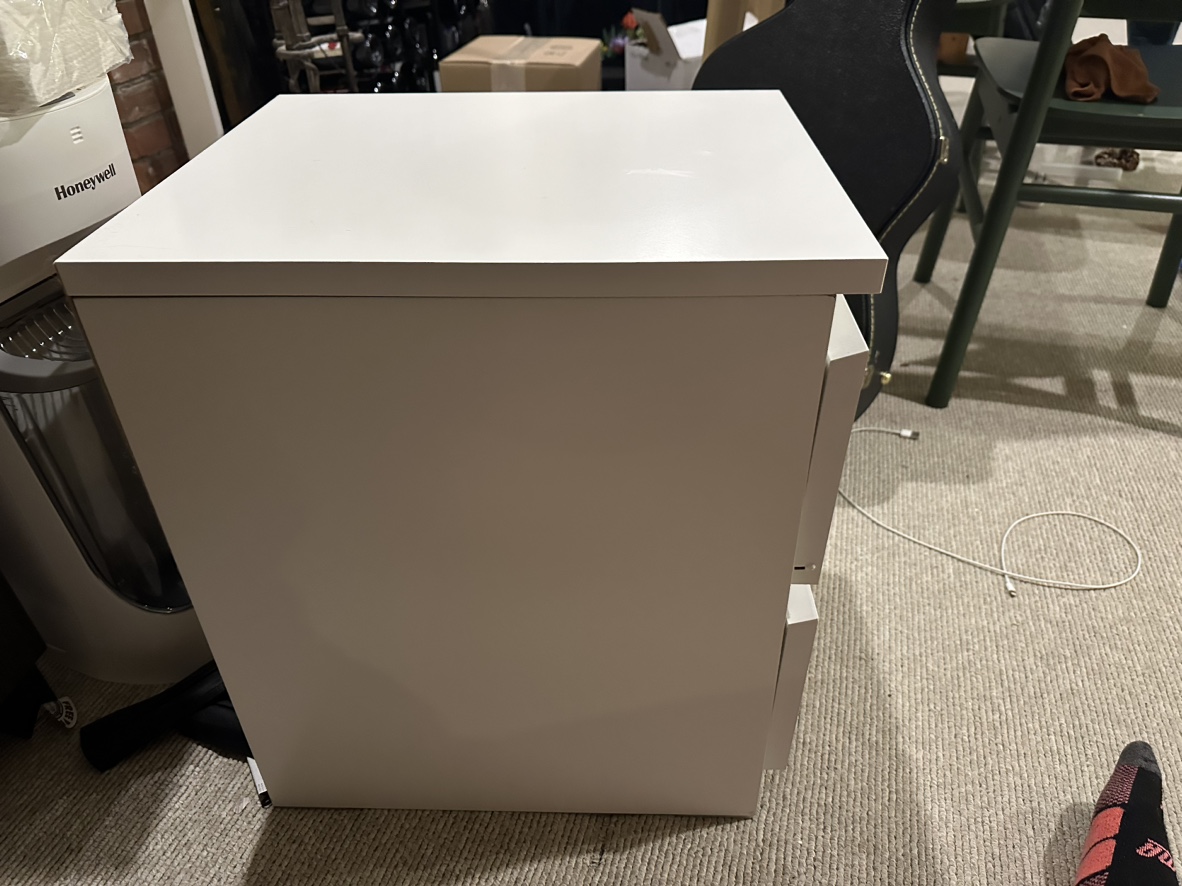 White ikea nightstand / drawers - photo 3