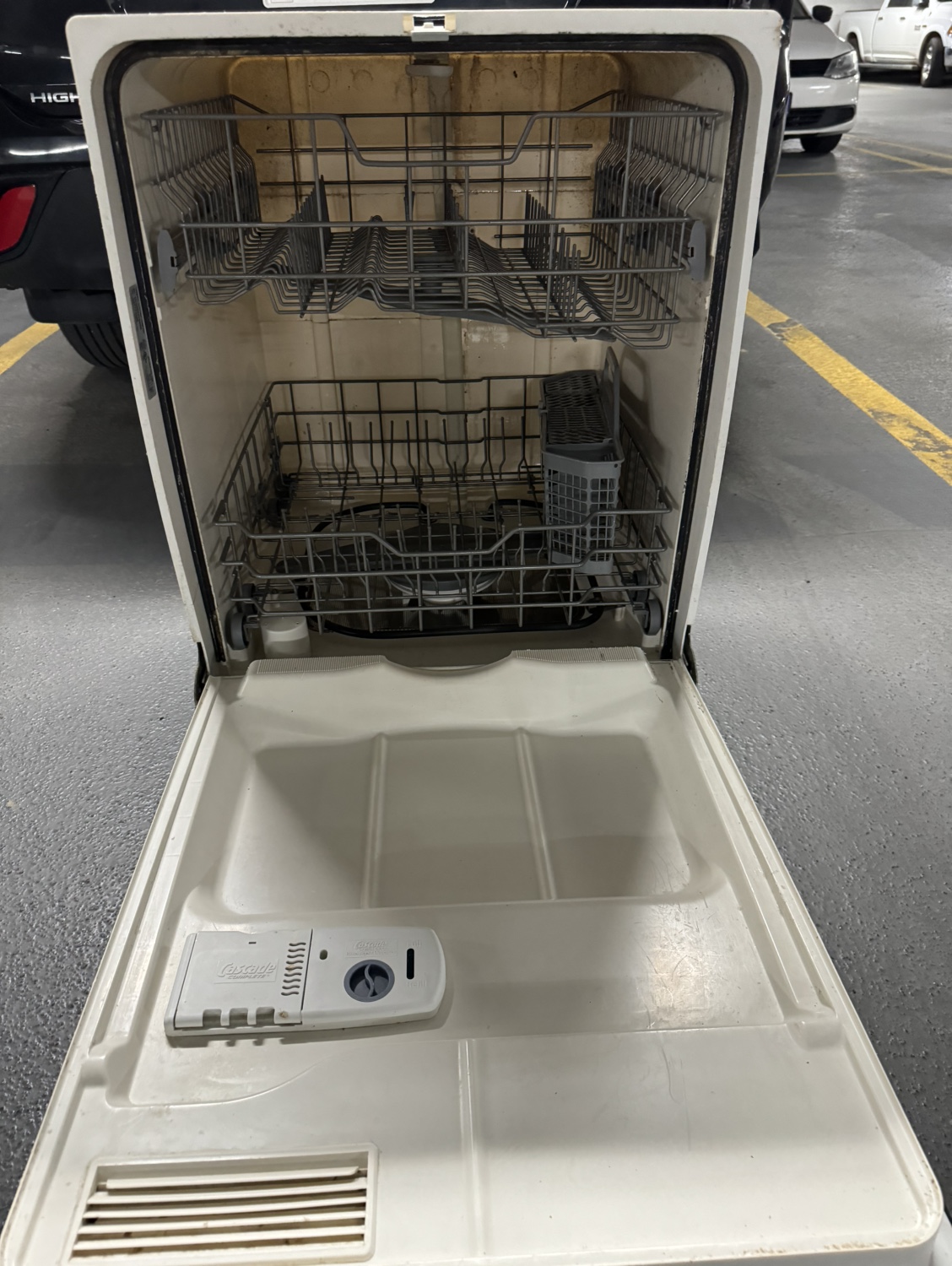 GE Dishwasher - photo 3