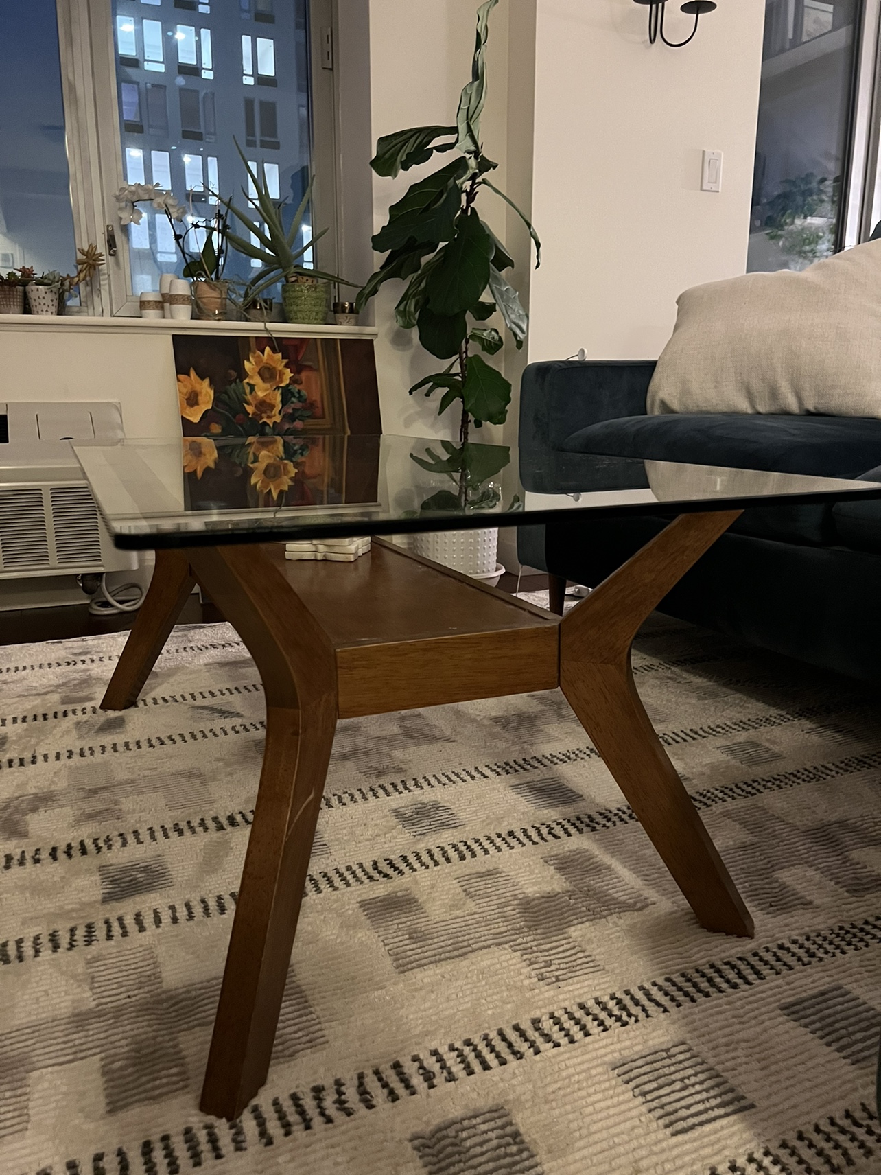 Wood and glass coffee table - photo 2