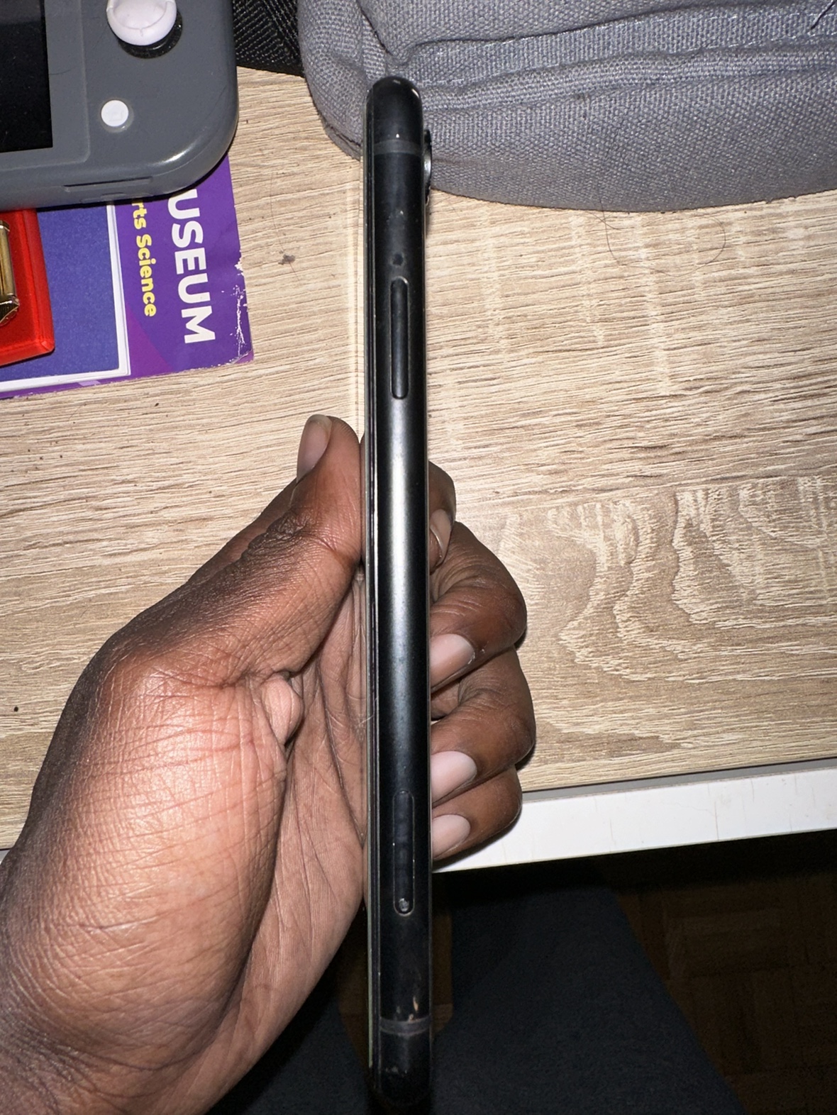 Unlocked iPhone XR 128GB - photo 4