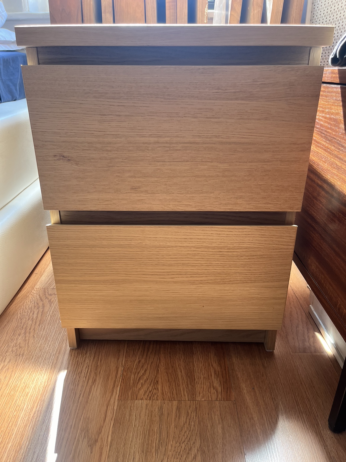Night stand - photo 2