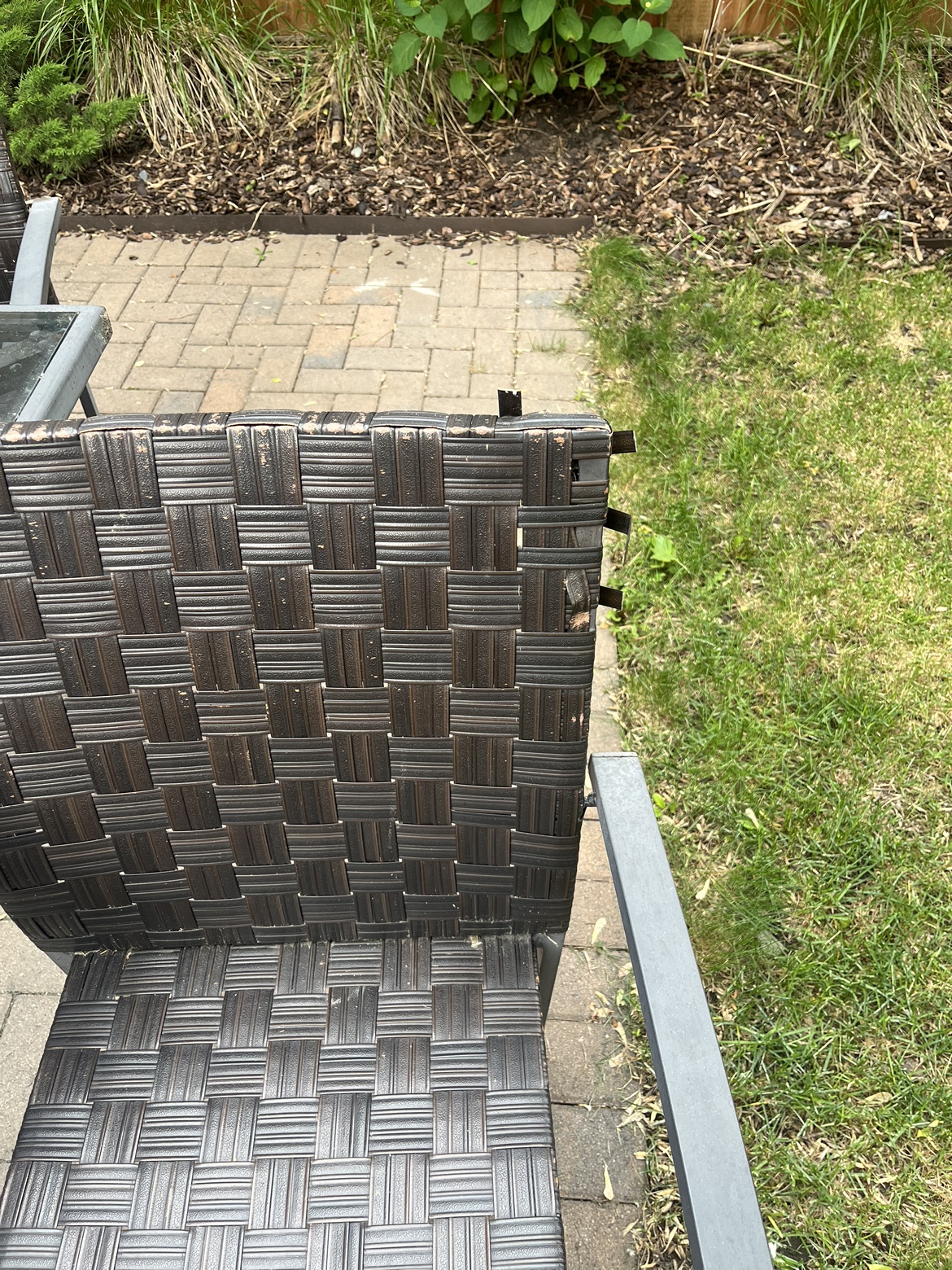 Patio table and four chairs - photo 3
