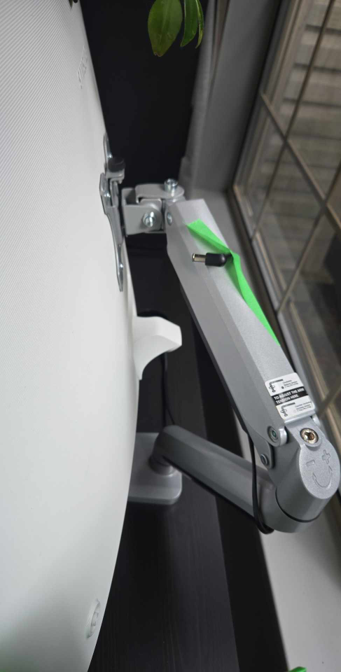 32" Samsung Curved Computer Monitor image indicator(5)