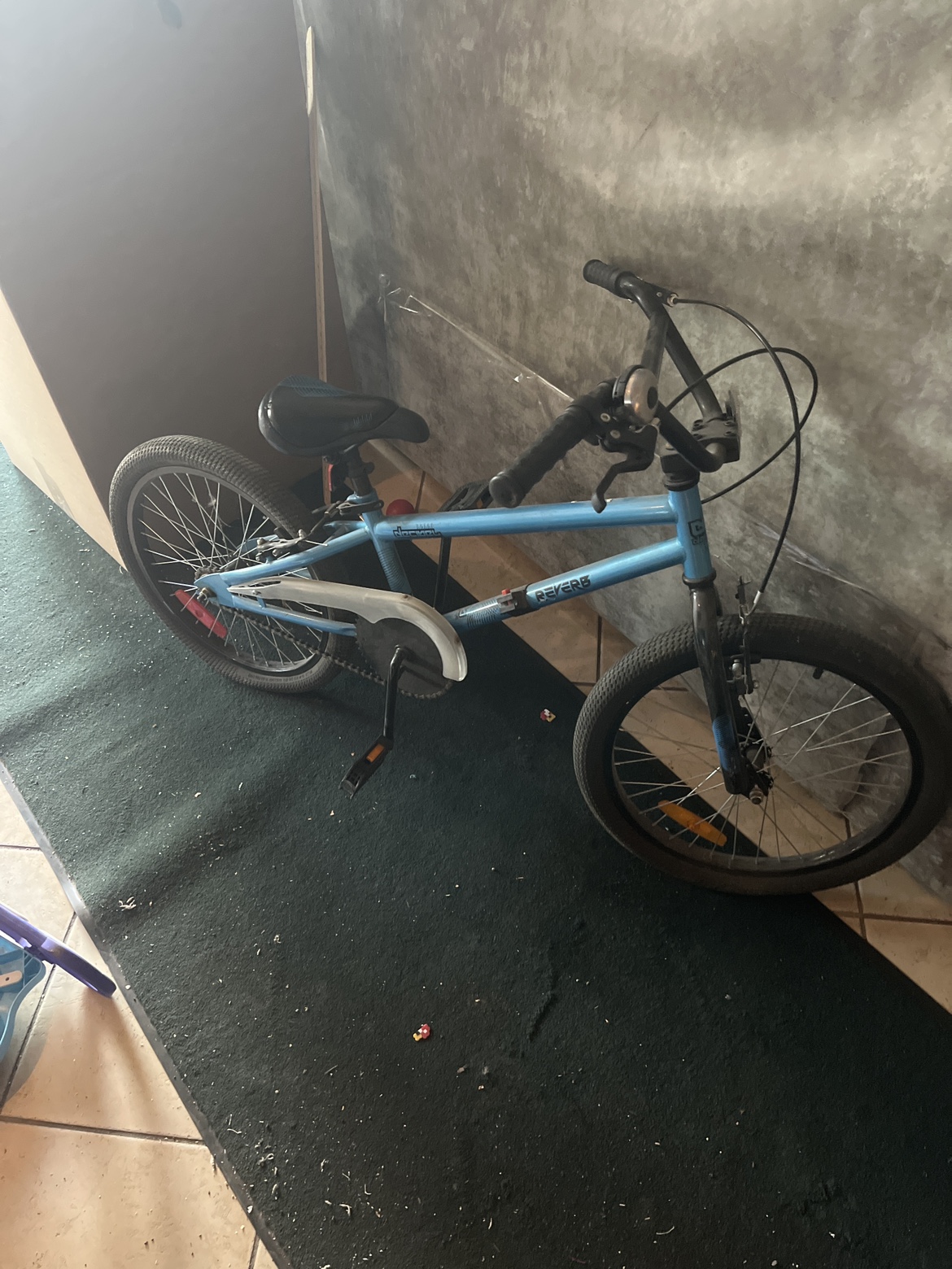 Fully functions mountain kids bike - MUST GO TODAy!! thumbnail