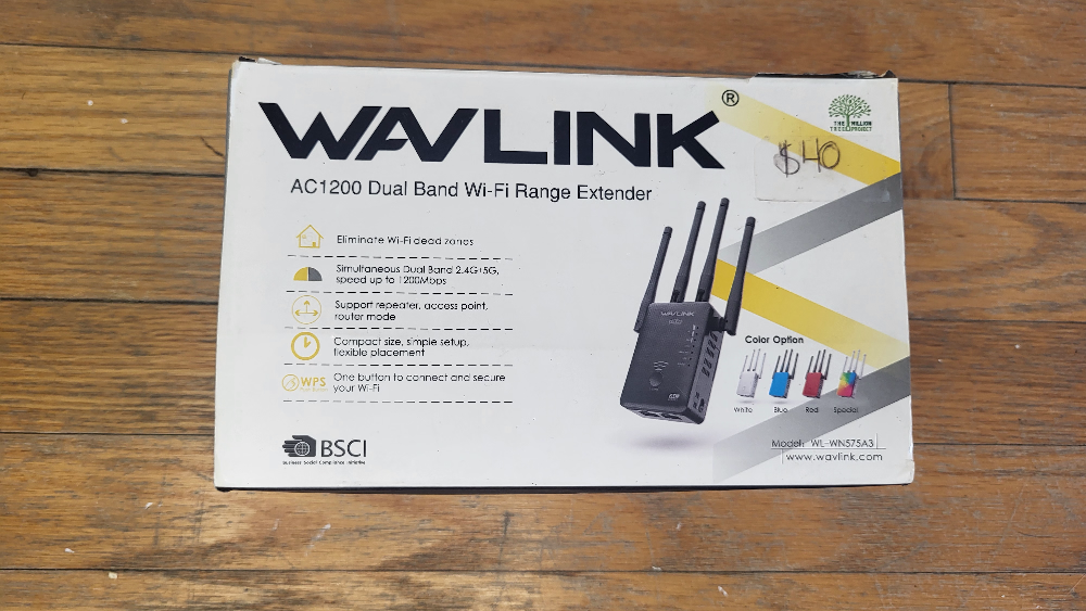 Wavlink 1200 mbps WIFI Range Extender thumbnail