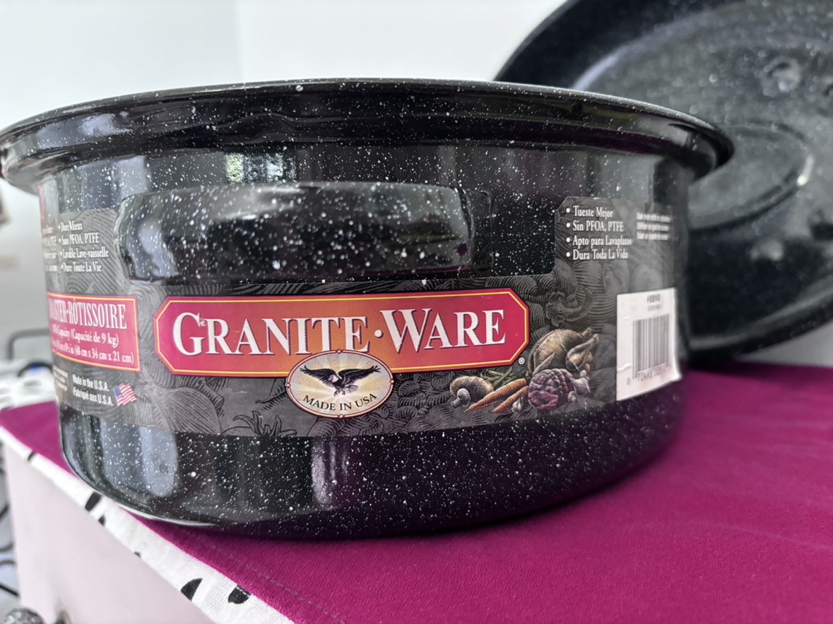 Granite Ware Large 18” roasting pan image indicator(3)