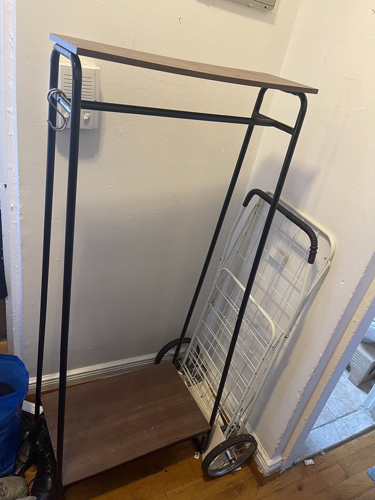 Garnet Rack with Two Shelves - photo 2