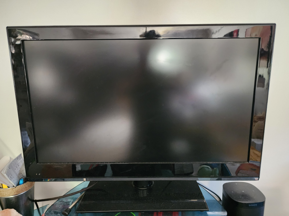 32 inch Sceptre Tv