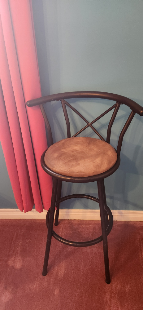 bar stool