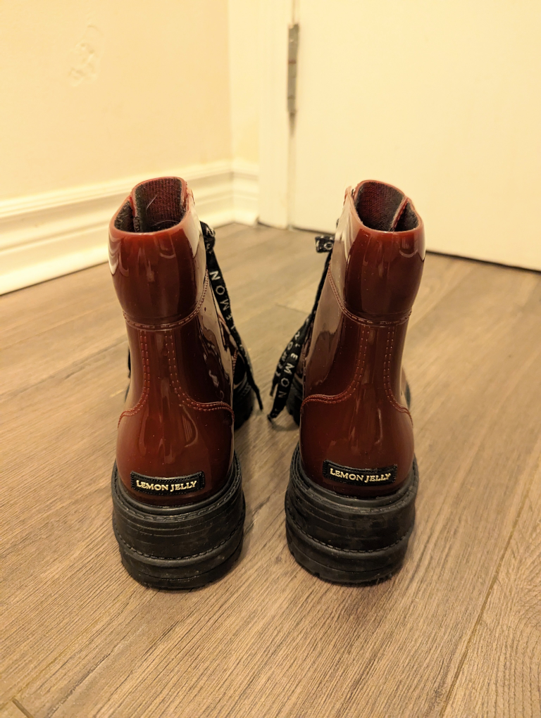 Waterproof burgundy combat boots - photo 2