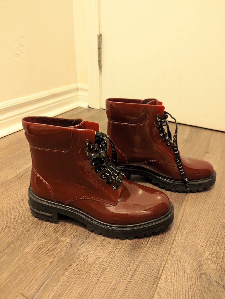 Waterproof burgundy combat boots - photo 4