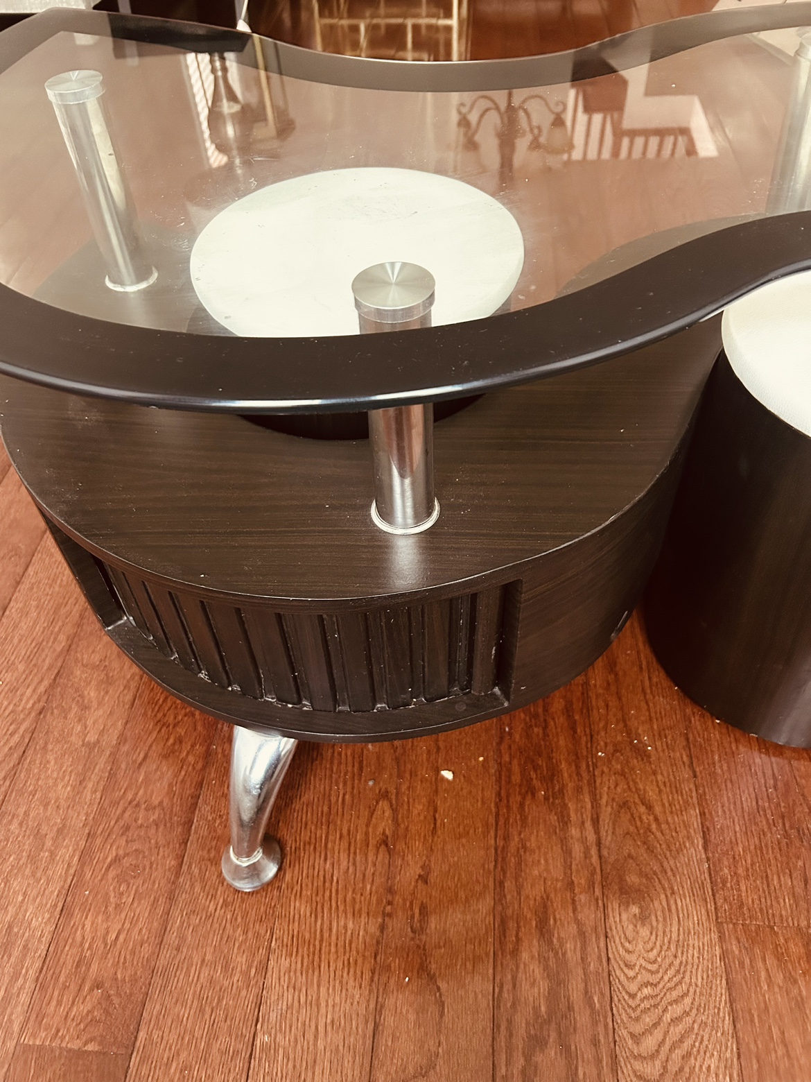 Coffee table with two ottomans - photo 5