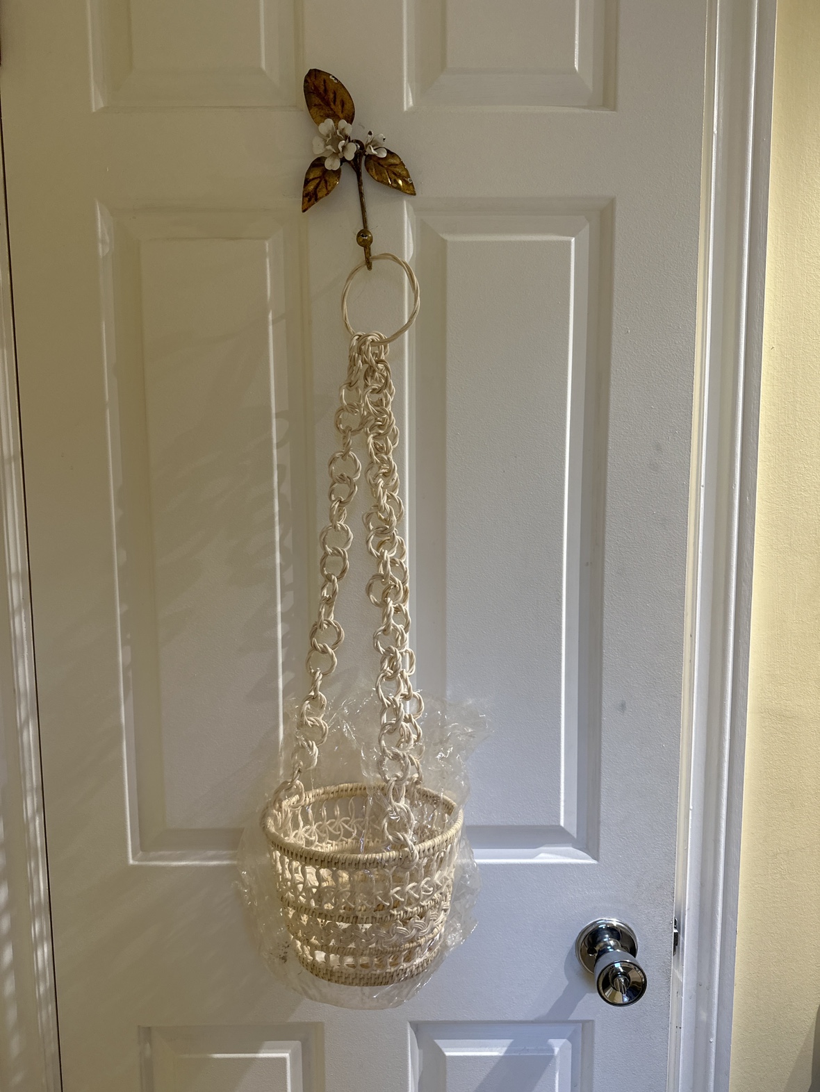 # freecycle - hanging basket image indicator(2)