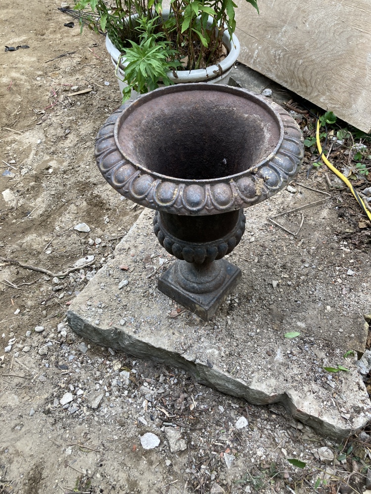 iron flower pot