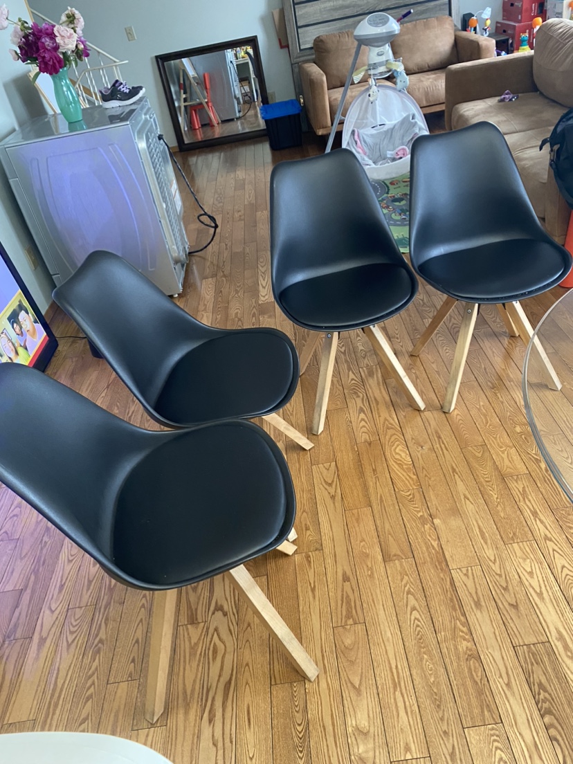 Glass dining table with free chairs - photo 5