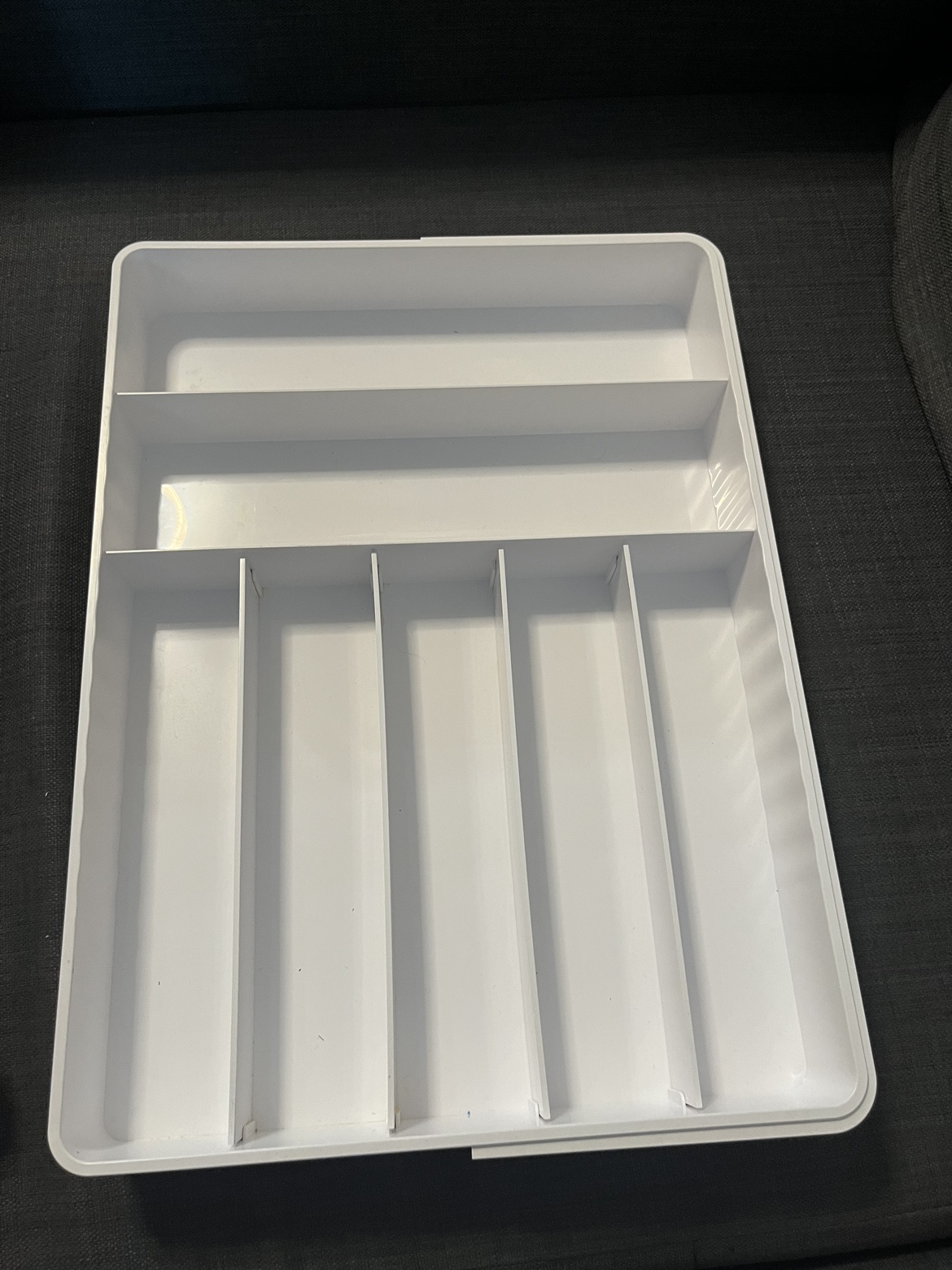 Expandable cutlery organizer thumbnail