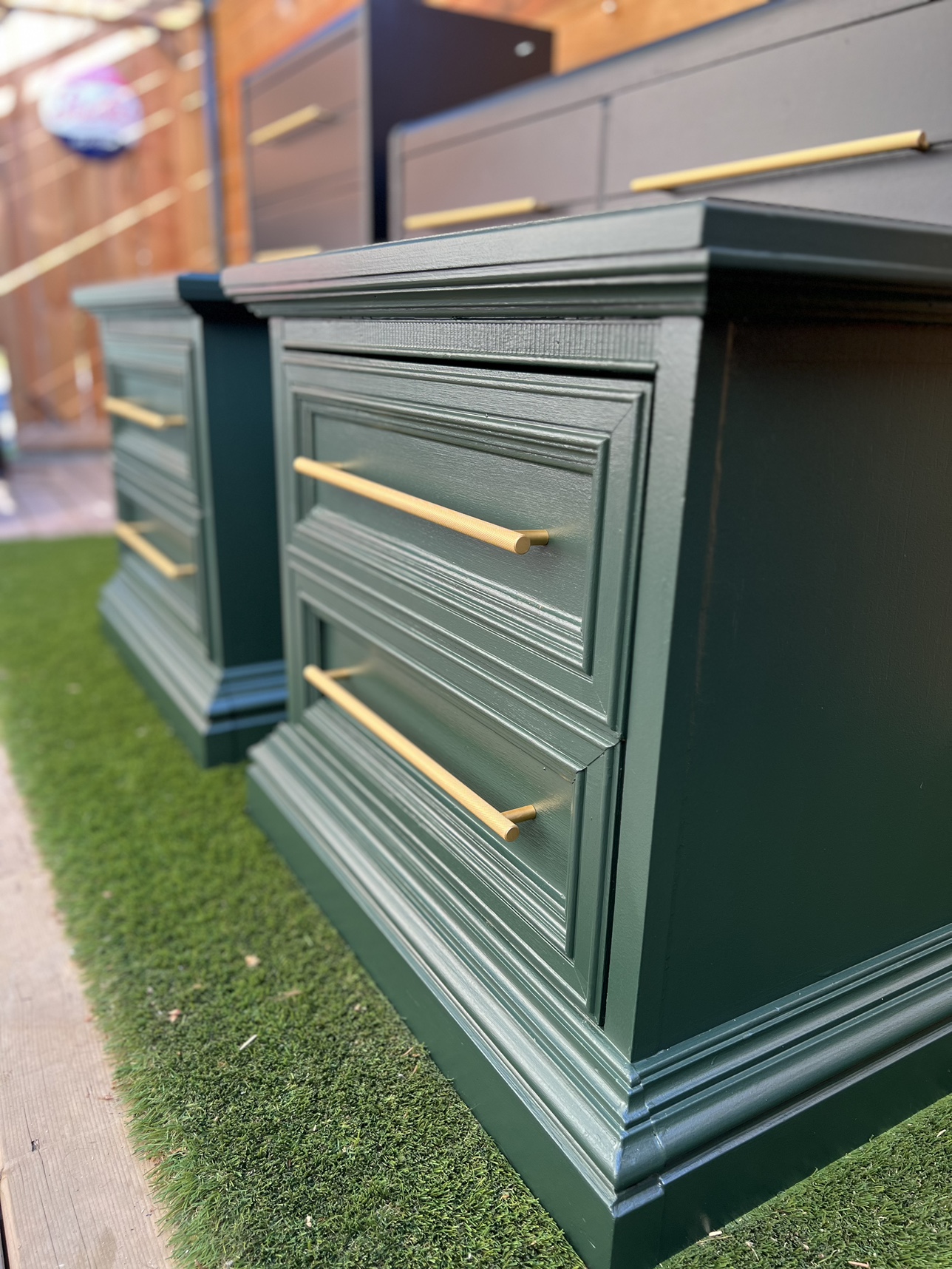Pair of Nightstands/End tables - photo 2