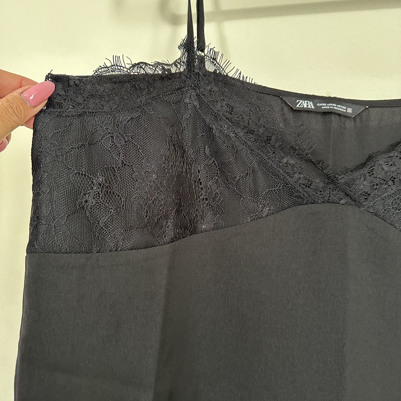 NWT Zara black lace camisole image indicator(3)