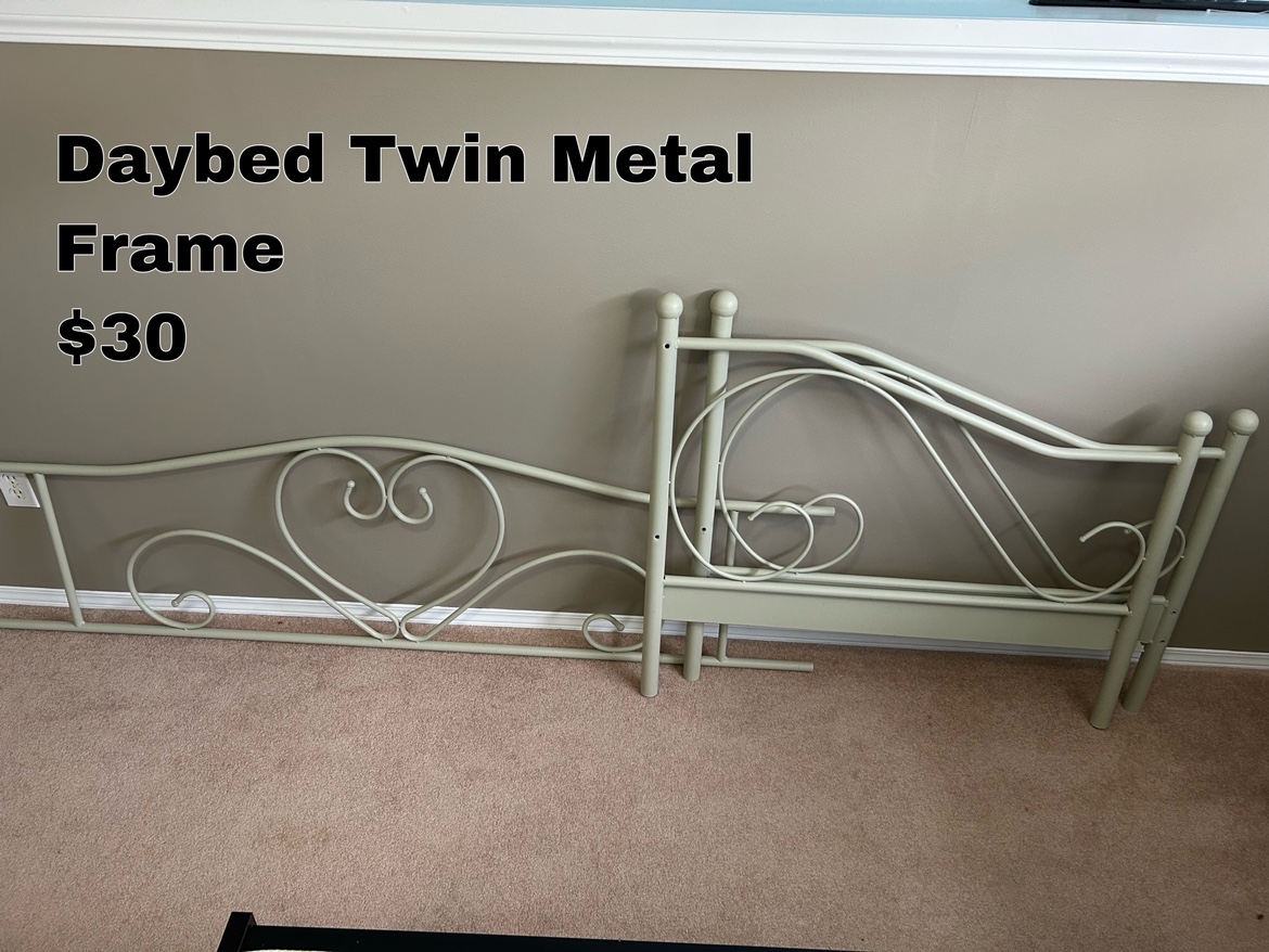 Daybed twin metal frame with slats and free matching side table