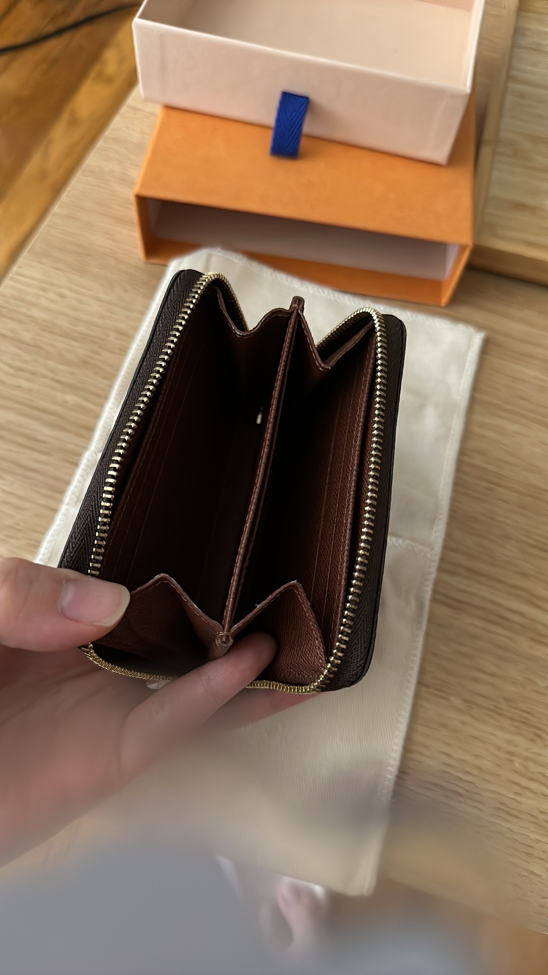 Louis Vuitton card wallet - photo 2