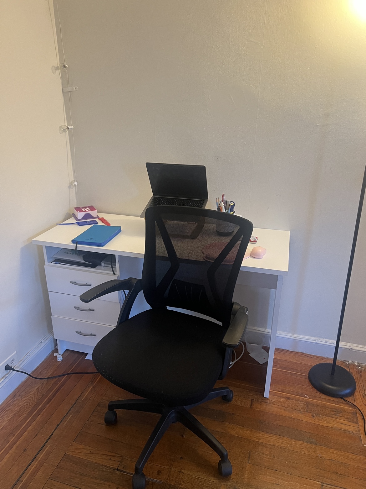 Desk & Chair - photo 2