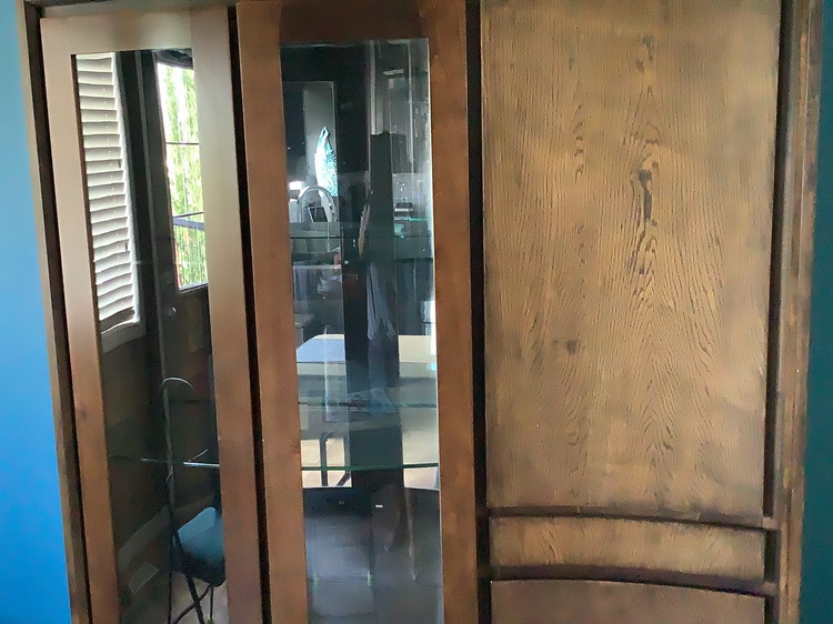 China Cabinet Hutch