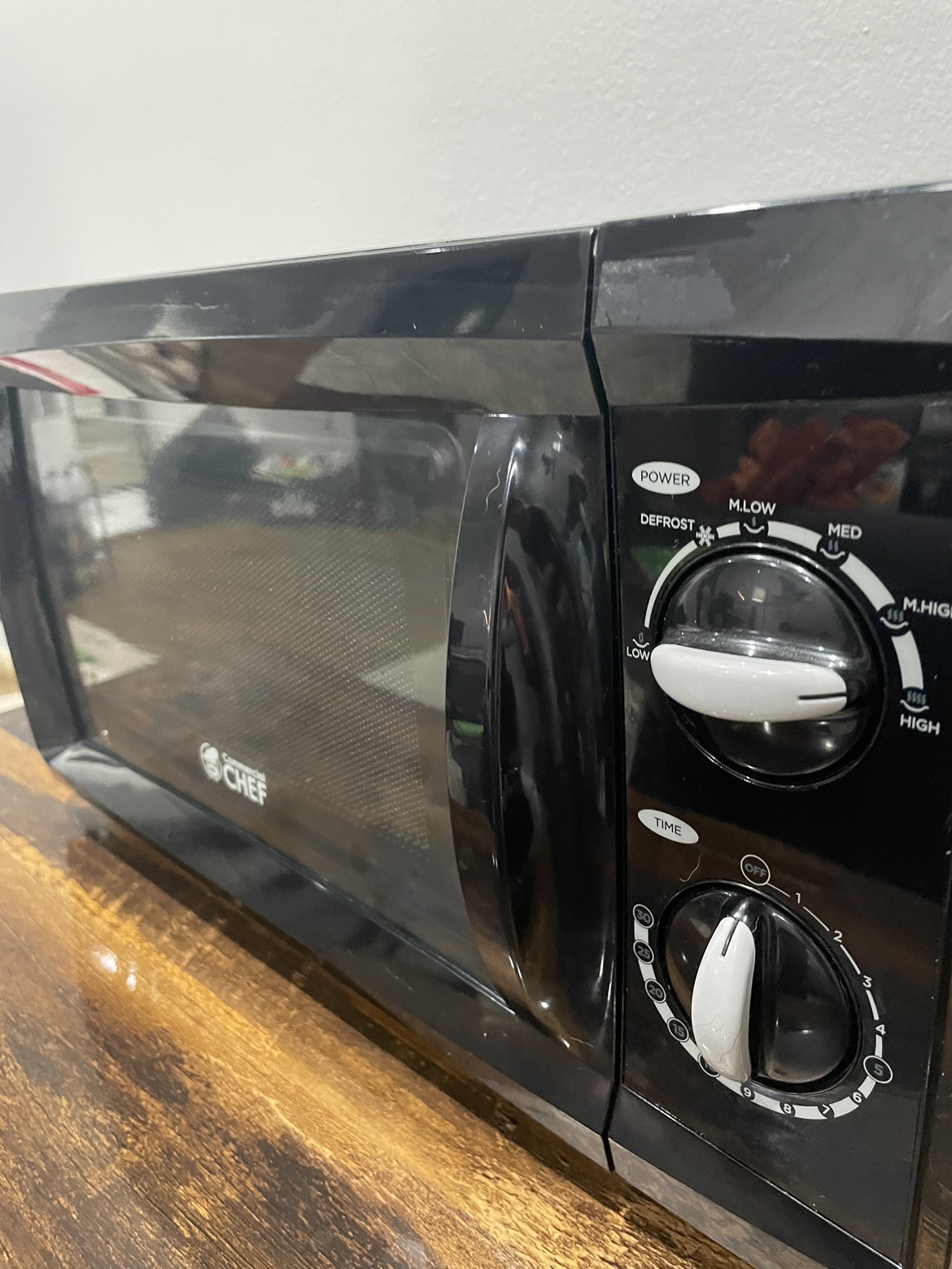 Microwave Oven - photo 2