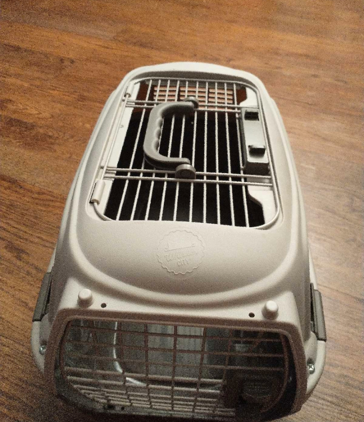 small cat carrier