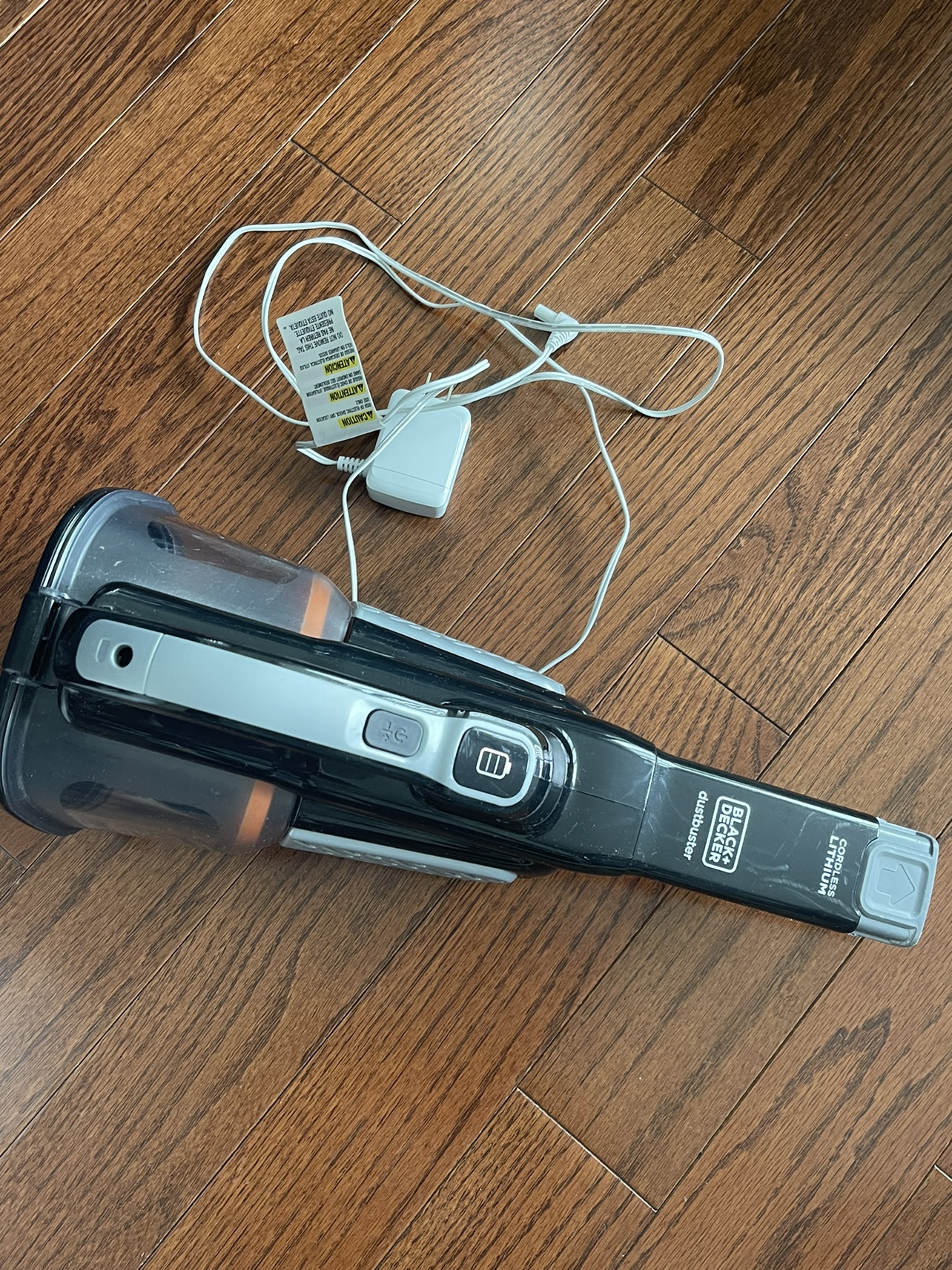 Portable chargeable vacuum - photo 2