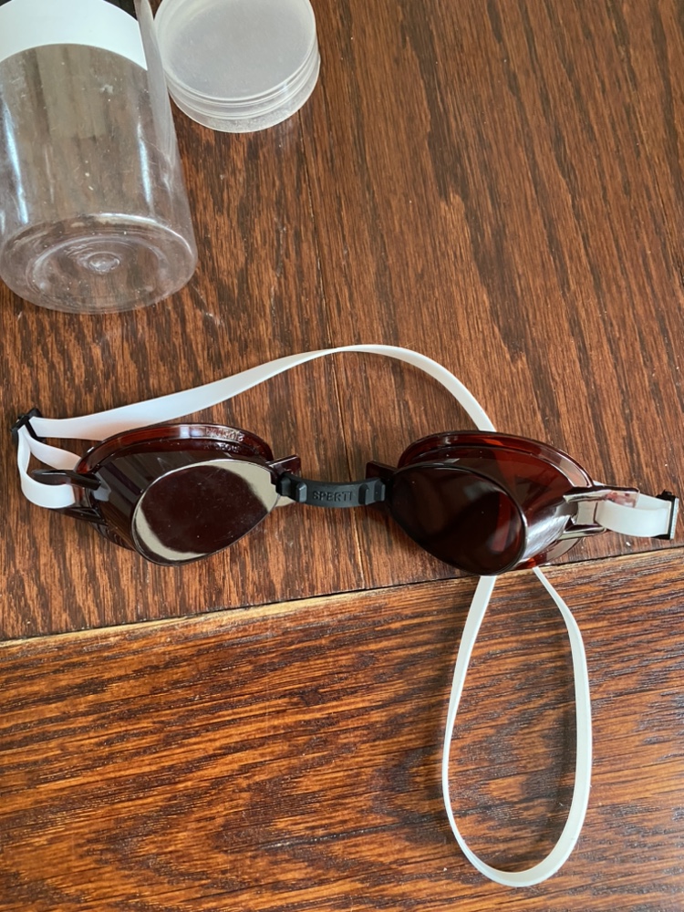 UV Phototherapy Goggles - photo 4