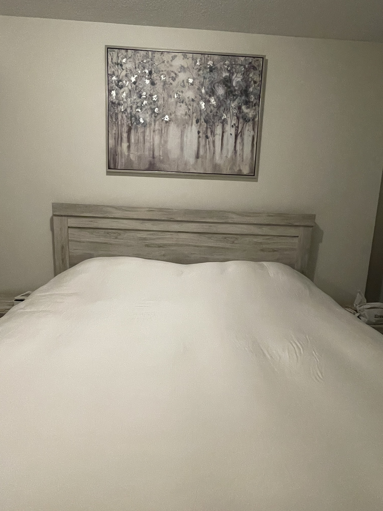 King size bed - photo 3